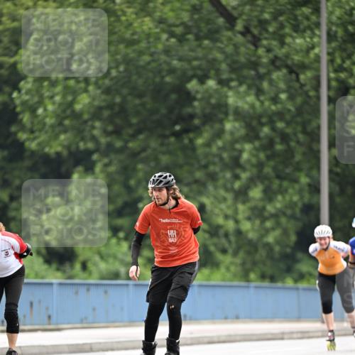 30.06.2024 - hella hamburg halbmarathon Dr. Thomas Lammeyer http://msf.ph/oto/6406396 30.06.2024 09:03:22 Kennedybrücke 0000 meine-sportfotos.de