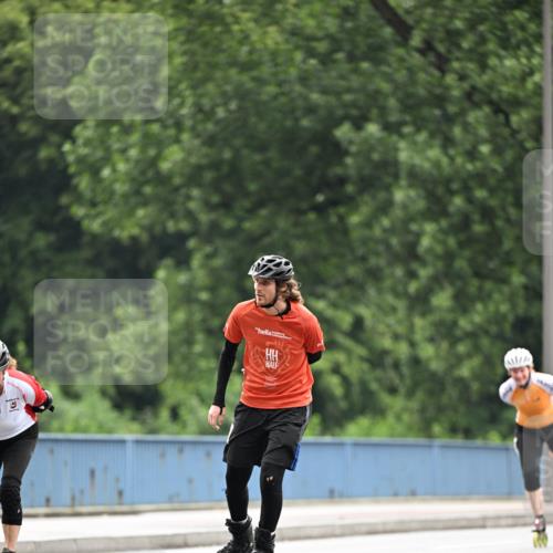 30.06.2024 - hella hamburg halbmarathon Dr. Thomas Lammeyer http://msf.ph/oto/6406411 30.06.2024 09:03:22 Kennedybrücke  meine-sportfotos.de
