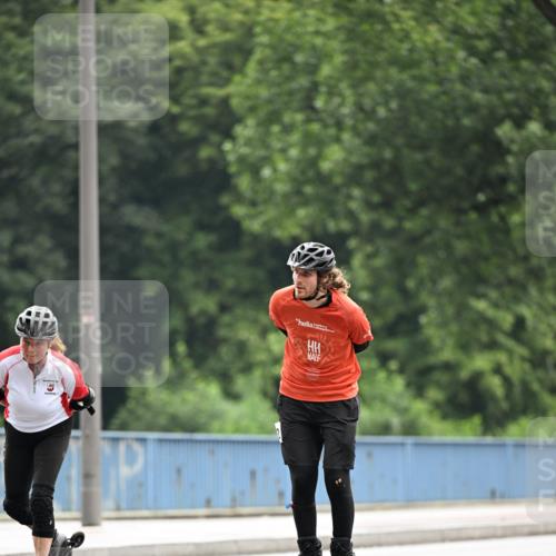30.06.2024 - hella hamburg halbmarathon Dr. Thomas Lammeyer http://msf.ph/oto/6406458 30.06.2024 09:03:23 Kennedybrücke  meine-sportfotos.de