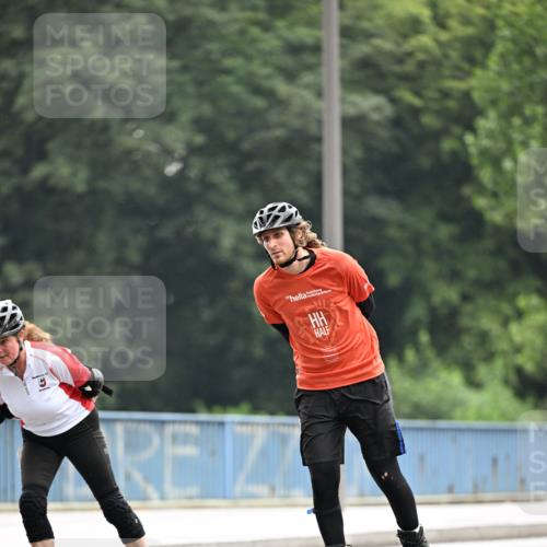 30.06.2024 - hella hamburg halbmarathon Dr. Thomas Lammeyer http://msf.ph/oto/6406520 30.06.2024 09:03:23 Kennedybrücke  meine-sportfotos.de
