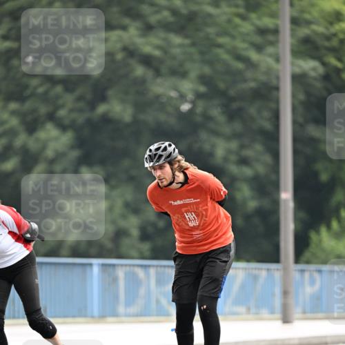 30.06.2024 - hella hamburg halbmarathon Dr. Thomas Lammeyer http://msf.ph/oto/6406554 30.06.2024 09:03:23 Kennedybrücke  meine-sportfotos.de