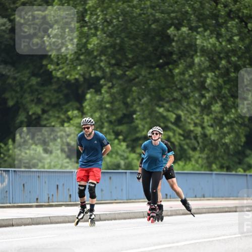 30.06.2024 - hella hamburg halbmarathon Dr. Thomas Lammeyer http://msf.ph/oto/6406818 30.06.2024 09:03:38 Kennedybrücke  meine-sportfotos.de