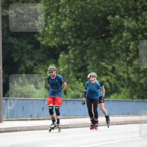 30.06.2024 - hella hamburg halbmarathon Dr. Thomas Lammeyer http://msf.ph/oto/6406834 30.06.2024 09:03:38 Kennedybrücke  meine-sportfotos.de