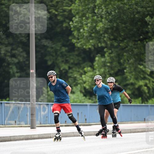 30.06.2024 - hella hamburg halbmarathon Dr. Thomas Lammeyer http://msf.ph/oto/6406874 30.06.2024 09:03:39 Kennedybrücke  meine-sportfotos.de