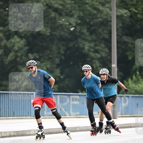 30.06.2024 - hella hamburg halbmarathon Dr. Thomas Lammeyer http://msf.ph/oto/6407027 30.06.2024 09:03:40 Kennedybrücke  meine-sportfotos.de