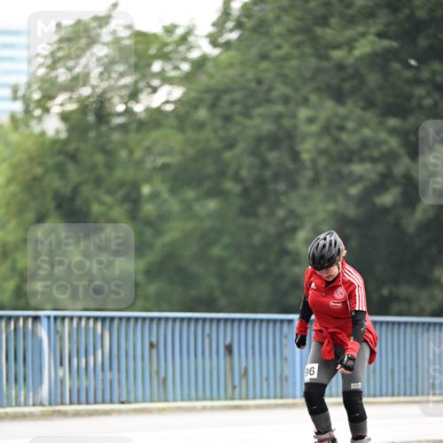 30.06.2024 - hella hamburg halbmarathon Dr. Thomas Lammeyer http://msf.ph/oto/6407234 30.06.2024 09:03:51 Kennedybrücke 96 meine-sportfotos.de