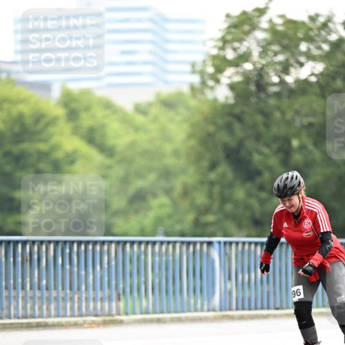 30.06.2024 - hella hamburg halbmarathon Dr. Thomas Lammeyer http://msf.ph/oto/6407256 30.06.2024 09:03:51 Kennedybrücke 96 meine-sportfotos.de