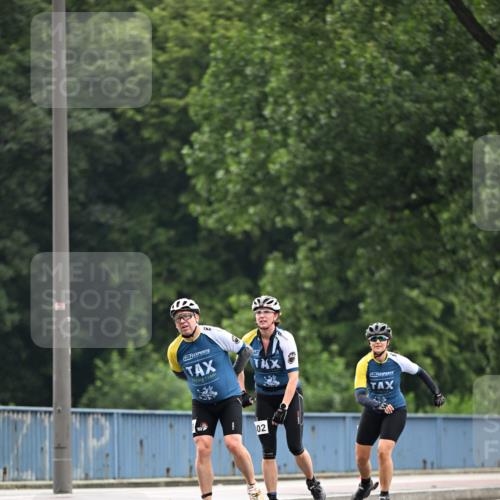 30.06.2024 - hella hamburg halbmarathon Dr. Thomas Lammeyer http://msf.ph/oto/6407320 30.06.2024 09:04:06 Kennedybrücke 02 meine-sportfotos.de