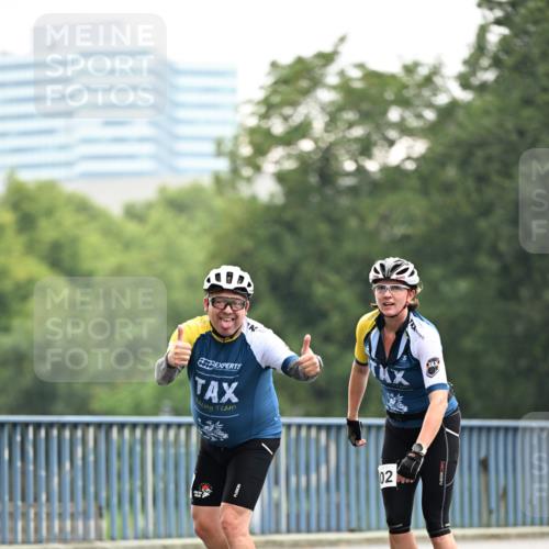 30.06.2024 - hella hamburg halbmarathon Dr. Thomas Lammeyer http://msf.ph/oto/6407556 30.06.2024 09:04:08 Kennedybrücke 02 meine-sportfotos.de
