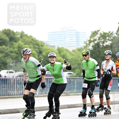 30.06.2024 - hella hamburg halbmarathon Dr. Thomas Lammeyer http://msf.ph/oto/6408046 30.06.2024 09:04:34 Kennedybrücke 57 meine-sportfotos.de