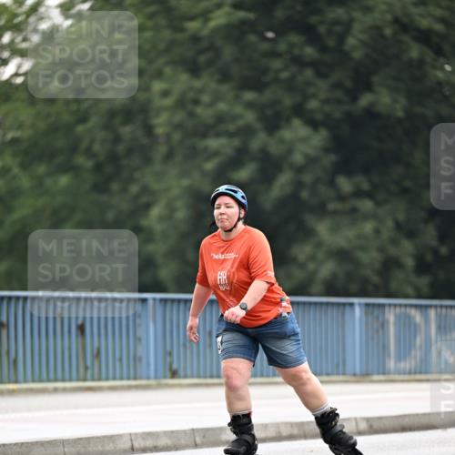 30.06.2024 - hella hamburg halbmarathon Dr. Thomas Lammeyer http://msf.ph/oto/6408254 30.06.2024 09:04:47 Kennedybrücke  meine-sportfotos.de