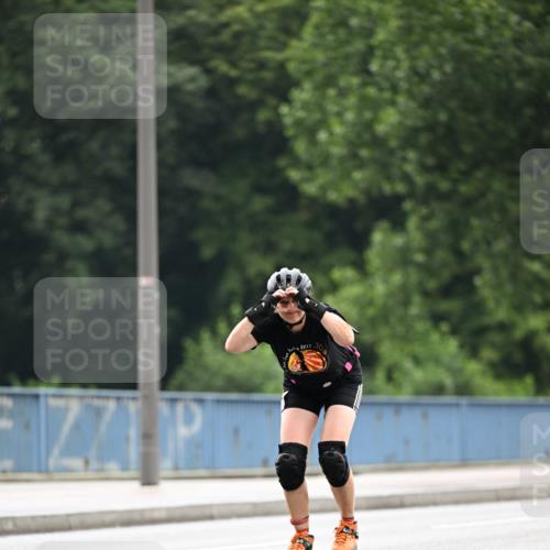 30.06.2024 - hella hamburg halbmarathon Dr. Thomas Lammeyer http://msf.ph/oto/6408699 30.06.2024 09:05:08 Kennedybrücke 2, 2017, 10 meine-sportfotos.de