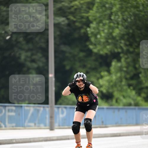 30.06.2024 - hella hamburg halbmarathon Dr. Thomas Lammeyer http://msf.ph/oto/6408720 30.06.2024 09:05:09 Kennedybrücke 10, 2017 meine-sportfotos.de