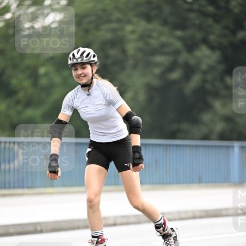30.06.2024 - hella hamburg halbmarathon Dr. Thomas Lammeyer http://msf.ph/oto/6409004 30.06.2024 09:05:11 Kennedybrücke  meine-sportfotos.de