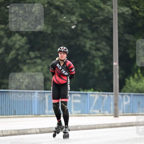 30.06.2024 - hella hamburg halbmarathon Dr. Thomas Lammeyer http://msf.ph/oto/6409045 30.06.2024 09:05:19 Kennedybrücke  meine-sportfotos.de