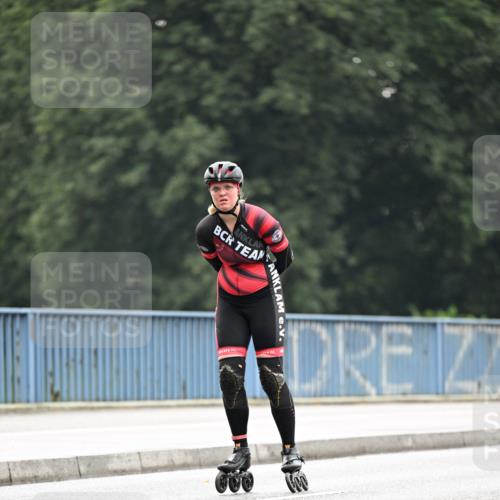 30.06.2024 - hella hamburg halbmarathon Dr. Thomas Lammeyer http://msf.ph/oto/6409099 30.06.2024 09:05:19 Kennedybrücke  meine-sportfotos.de