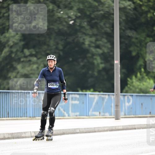 30.06.2024 - hella hamburg halbmarathon Dr. Thomas Lammeyer http://msf.ph/oto/6409326 30.06.2024 09:05:37 Kennedybrücke 20075 meine-sportfotos.de
