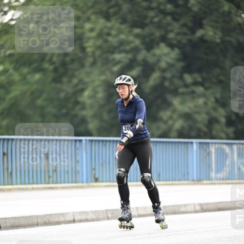 30.06.2024 - hella hamburg halbmarathon Dr. Thomas Lammeyer http://msf.ph/oto/6409421 30.06.2024 09:05:37 Kennedybrücke 200 meine-sportfotos.de
