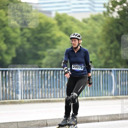 30.06.2024 - hella hamburg halbmarathon Dr. Thomas Lammeyer http://msf.ph/oto/6409558 30.06.2024 09:05:38 Kennedybrücke 20075 meine-sportfotos.de