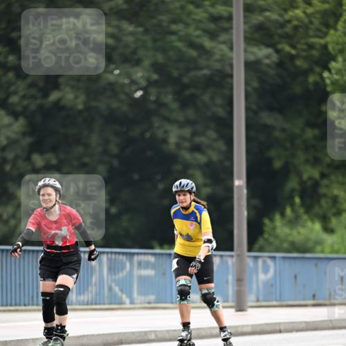 30.06.2024 - hella hamburg halbmarathon Dr. Thomas Lammeyer http://msf.ph/oto/6410087 30.06.2024 09:05:49 Kennedybrücke  meine-sportfotos.de