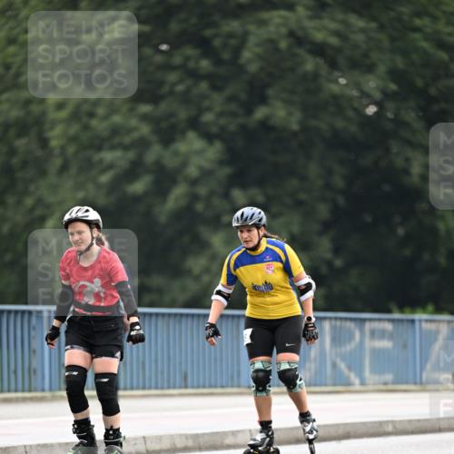 30.06.2024 - hella hamburg halbmarathon Dr. Thomas Lammeyer http://msf.ph/oto/6410135 30.06.2024 09:05:49 Kennedybrücke  meine-sportfotos.de