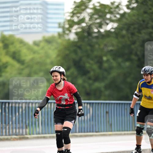 30.06.2024 - hella hamburg halbmarathon Dr. Thomas Lammeyer http://msf.ph/oto/6410209 30.06.2024 09:05:50 Kennedybrücke  meine-sportfotos.de