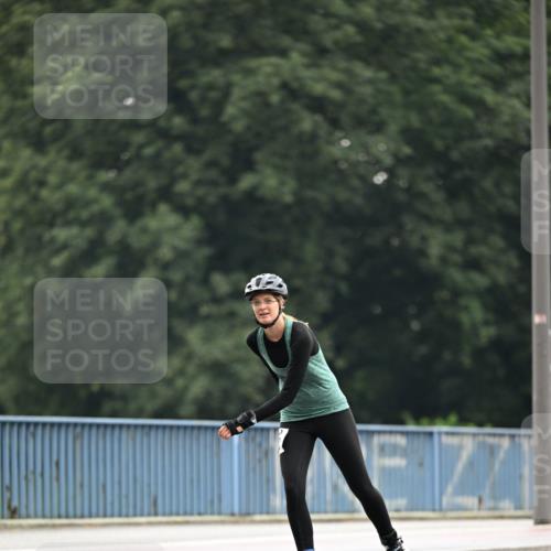 30.06.2024 - hella hamburg halbmarathon Dr. Thomas Lammeyer http://msf.ph/oto/6410352 30.06.2024 09:06:05 Kennedybrücke  meine-sportfotos.de