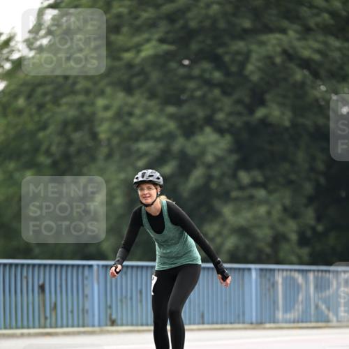 30.06.2024 - hella hamburg halbmarathon Dr. Thomas Lammeyer http://msf.ph/oto/6410409 30.06.2024 09:06:05 Kennedybrücke  meine-sportfotos.de