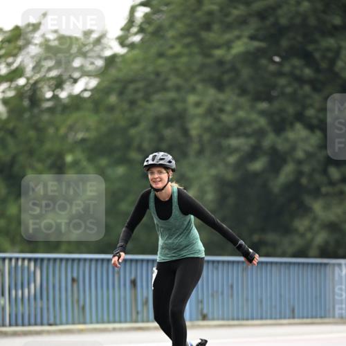 30.06.2024 - hella hamburg halbmarathon Dr. Thomas Lammeyer http://msf.ph/oto/6410447 30.06.2024 09:06:05 Kennedybrücke  meine-sportfotos.de