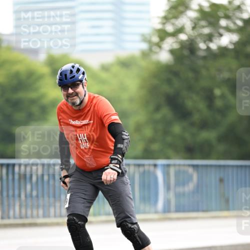 30.06.2024 - hella hamburg halbmarathon Dr. Thomas Lammeyer http://msf.ph/oto/6410829 30.06.2024 09:06:12 Kennedybrücke  meine-sportfotos.de