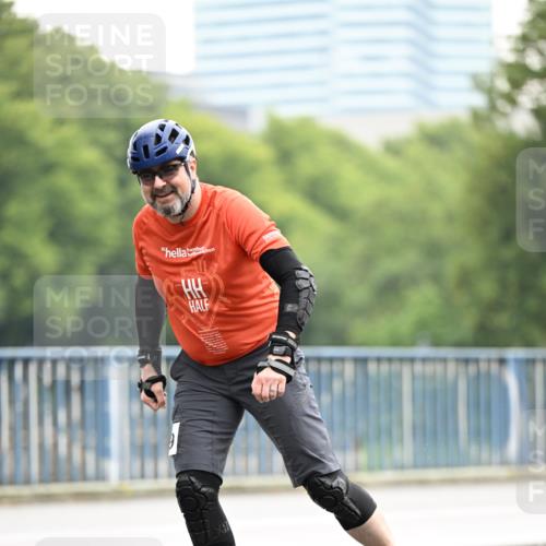 30.06.2024 - hella hamburg halbmarathon Dr. Thomas Lammeyer http://msf.ph/oto/6410844 30.06.2024 09:06:12 Kennedybrücke  meine-sportfotos.de