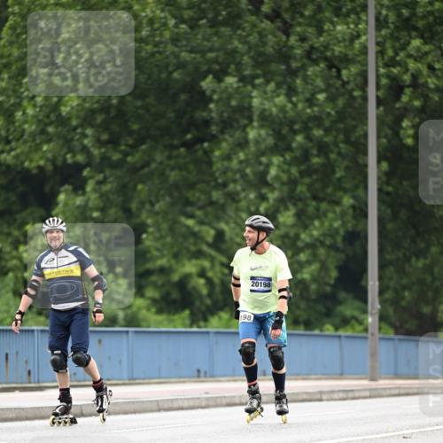 30.06.2024 - hella hamburg halbmarathon Dr. Thomas Lammeyer http://msf.ph/oto/6410886 30.06.2024 09:06:23 Kennedybrücke 215, 198, 20198 meine-sportfotos.de