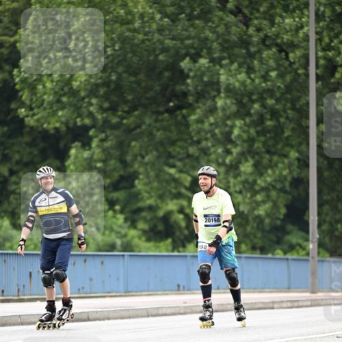 30.06.2024 - hella hamburg halbmarathon Dr. Thomas Lammeyer http://msf.ph/oto/6410908 30.06.2024 09:06:23 Kennedybrücke 198, 20198 meine-sportfotos.de