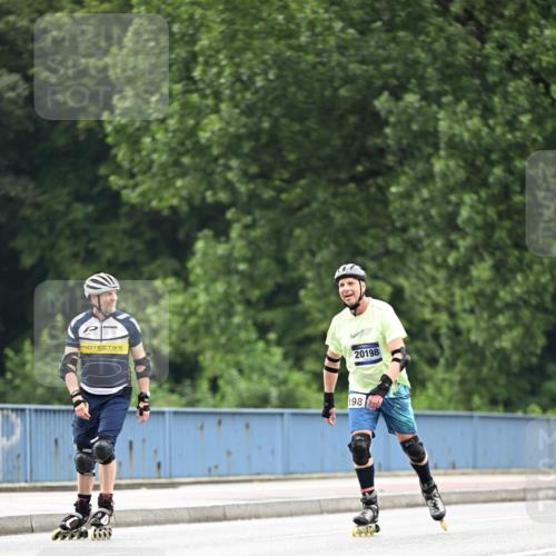 30.06.2024 - hella hamburg halbmarathon Dr. Thomas Lammeyer http://msf.ph/oto/6410952 30.06.2024 09:06:23 Kennedybrücke 20198, 1981 meine-sportfotos.de