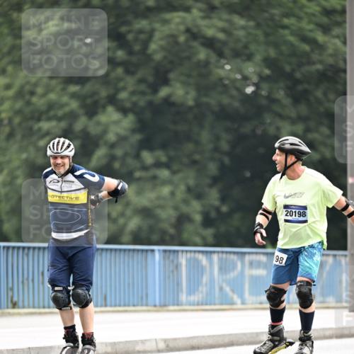 30.06.2024 - hella hamburg halbmarathon Dr. Thomas Lammeyer http://msf.ph/oto/6411303 30.06.2024 09:06:25 Kennedybrücke 98, 20198 meine-sportfotos.de