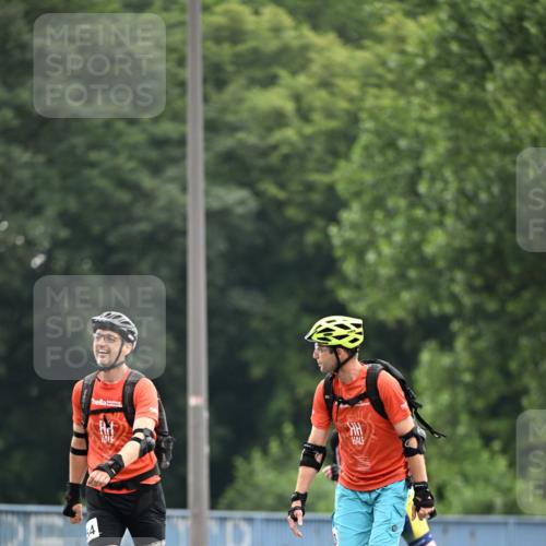 30.06.2024 - hella hamburg halbmarathon Dr. Thomas Lammeyer http://msf.ph/oto/6411685 30.06.2024 09:06:38 Kennedybrücke 64 meine-sportfotos.de