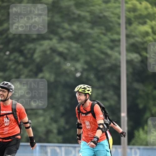 30.06.2024 - hella hamburg halbmarathon Dr. Thomas Lammeyer http://msf.ph/oto/6411817 30.06.2024 09:06:38 Kennedybrücke  meine-sportfotos.de