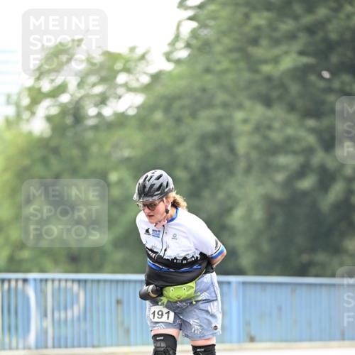 30.06.2024 - hella hamburg halbmarathon Dr. Thomas Lammeyer http://msf.ph/oto/6412382 30.06.2024 09:07:05 Kennedybrücke 191 meine-sportfotos.de