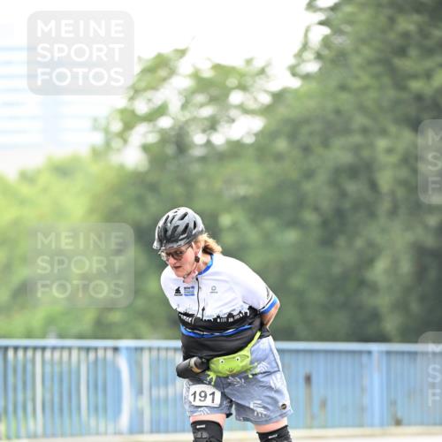 30.06.2024 - hella hamburg halbmarathon Dr. Thomas Lammeyer http://msf.ph/oto/6412403 30.06.2024 09:07:05 Kennedybrücke 191 meine-sportfotos.de
