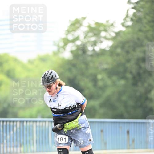 30.06.2024 - hella hamburg halbmarathon Dr. Thomas Lammeyer http://msf.ph/oto/6412429 30.06.2024 09:07:05 Kennedybrücke 191 meine-sportfotos.de
