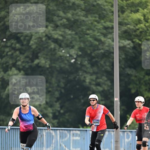 30.06.2024 - hella hamburg halbmarathon Dr. Thomas Lammeyer http://msf.ph/oto/6413065 30.06.2024 09:07:22 Kennedybrücke 20090, 11 meine-sportfotos.de