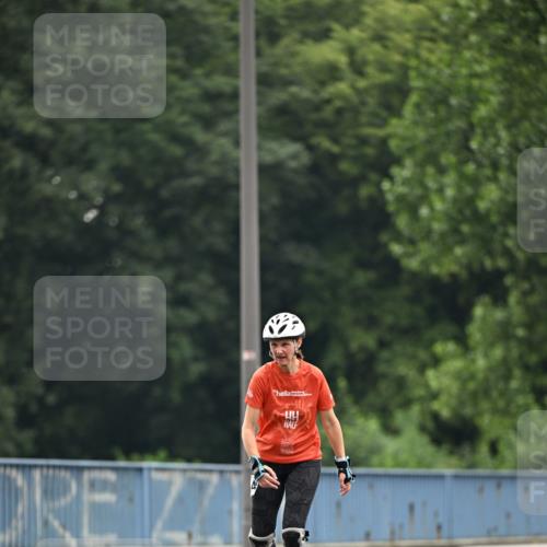 30.06.2024 - hella hamburg halbmarathon Dr. Thomas Lammeyer http://msf.ph/oto/6413412 30.06.2024 09:07:31 Kennedybrücke  meine-sportfotos.de