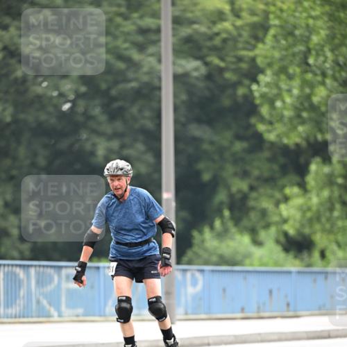 30.06.2024 - hella hamburg halbmarathon Dr. Thomas Lammeyer http://msf.ph/oto/6413568 30.06.2024 09:07:33 Kennedybrücke  meine-sportfotos.de