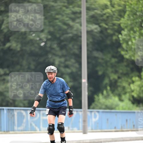 30.06.2024 - hella hamburg halbmarathon Dr. Thomas Lammeyer http://msf.ph/oto/6413602 30.06.2024 09:07:33 Kennedybrücke  meine-sportfotos.de