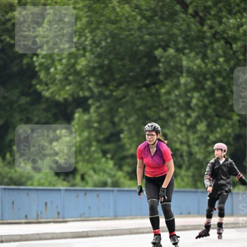 30.06.2024 - hella hamburg halbmarathon Dr. Thomas Lammeyer http://msf.ph/oto/6414053 30.06.2024 09:07:50 Kennedybrücke  meine-sportfotos.de
