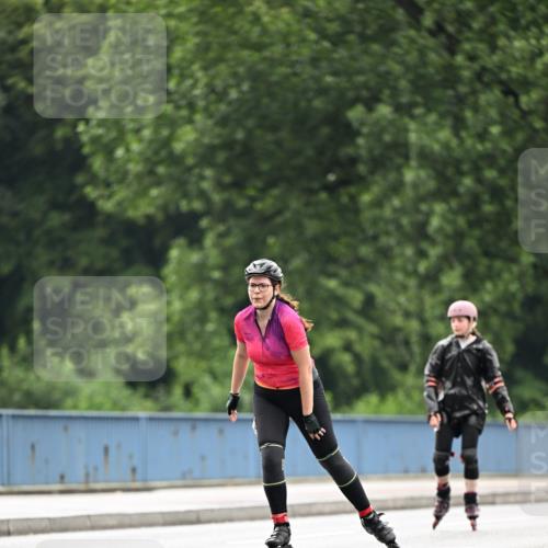 30.06.2024 - hella hamburg halbmarathon Dr. Thomas Lammeyer http://msf.ph/oto/6414122 30.06.2024 09:07:51 Kennedybrücke  meine-sportfotos.de