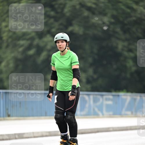 30.06.2024 - hella hamburg halbmarathon Dr. Thomas Lammeyer http://msf.ph/oto/6414734 30.06.2024 09:07:57 Kennedybrücke  meine-sportfotos.de