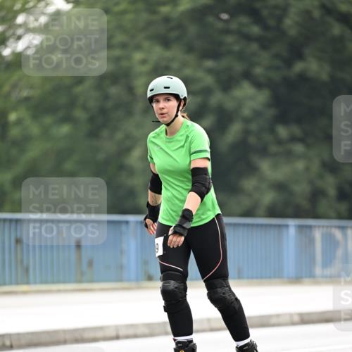 30.06.2024 - hella hamburg halbmarathon Dr. Thomas Lammeyer http://msf.ph/oto/6414806 30.06.2024 09:07:57 Kennedybrücke  meine-sportfotos.de