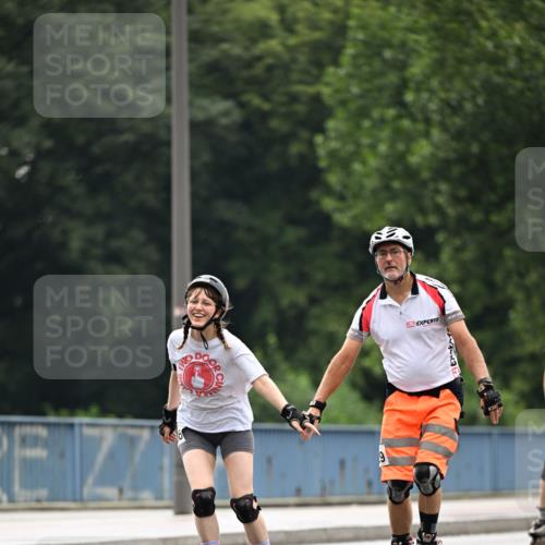 30.06.2024 - hella hamburg halbmarathon Dr. Thomas Lammeyer http://msf.ph/oto/6415159 30.06.2024 09:08:09 Kennedybrücke  meine-sportfotos.de
