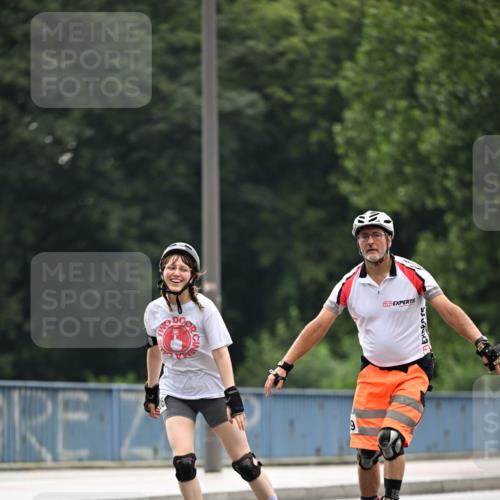 30.06.2024 - hella hamburg halbmarathon Dr. Thomas Lammeyer http://msf.ph/oto/6415189 30.06.2024 09:08:10 Kennedybrücke 9 meine-sportfotos.de